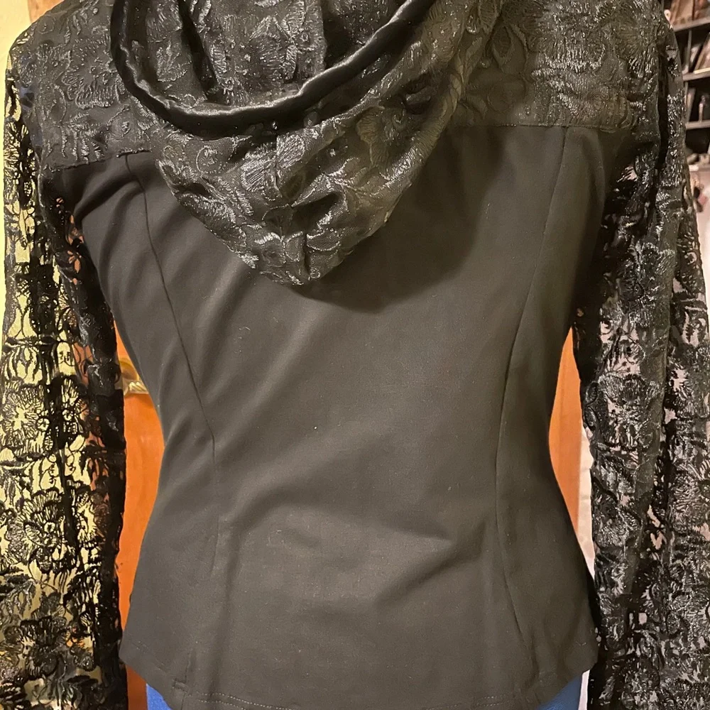 Surya Beautiful Black lace jacket with hood (OLCC)π - Picture 2 of 7